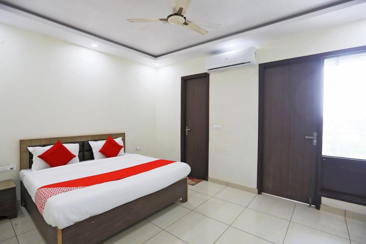 Oyo 48501 Dayal Regency Hotel Hapur Kültér fotó